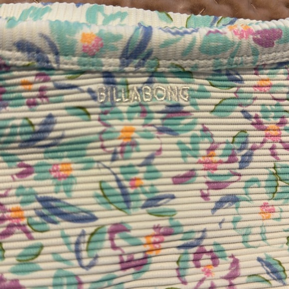 NWT Billabong Sweet Oasis Tanlines Bandeau Set - Picture 8 of 8